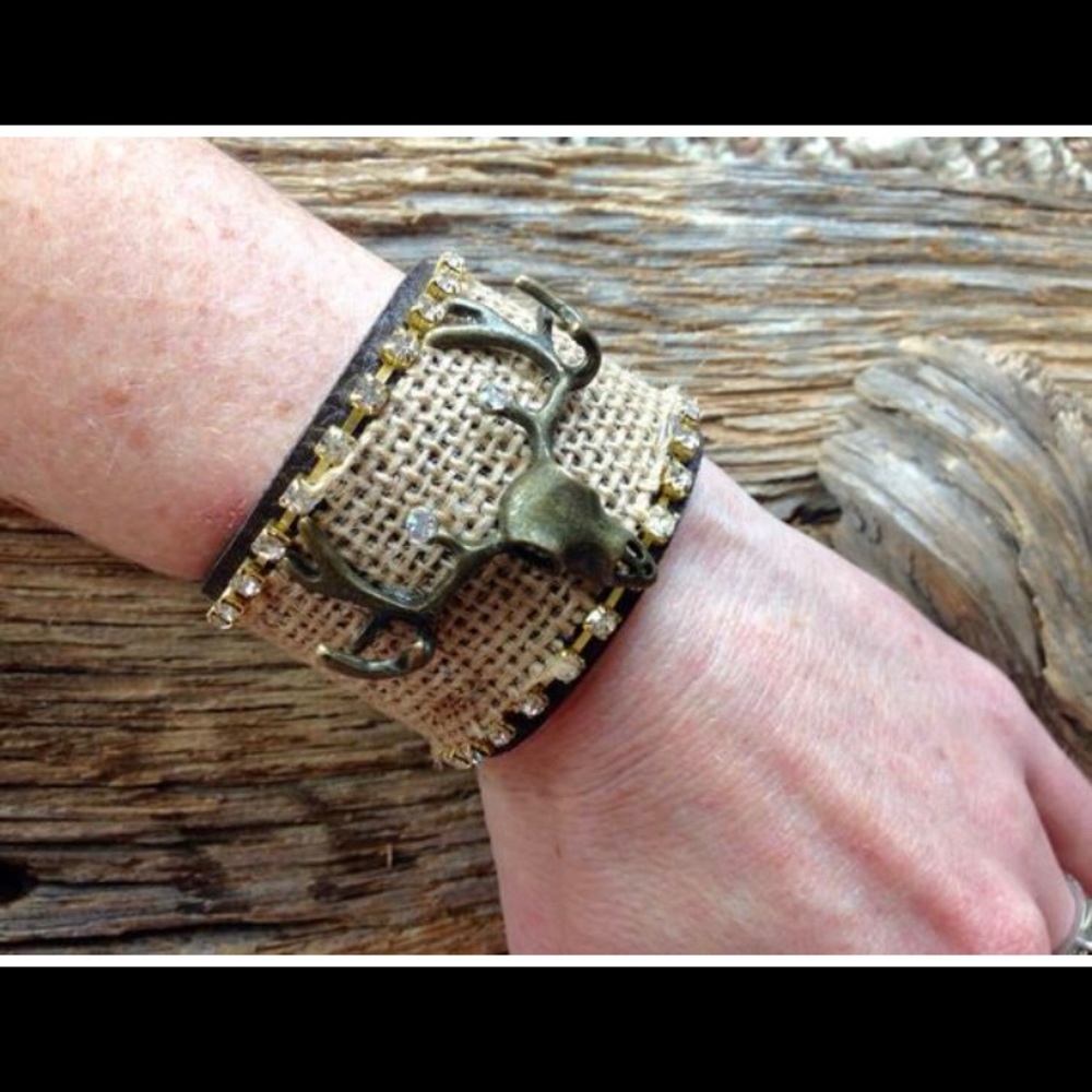 Bone collector deer cuff bracelet deer hunting